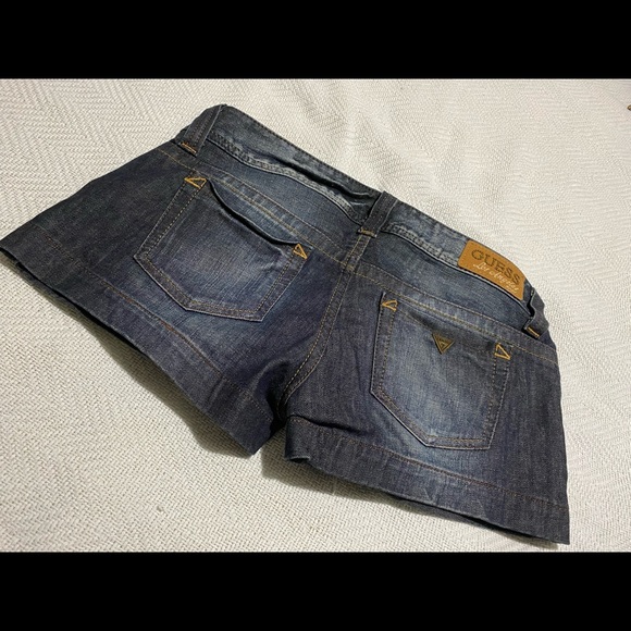 Guess - Picture 4 of 5